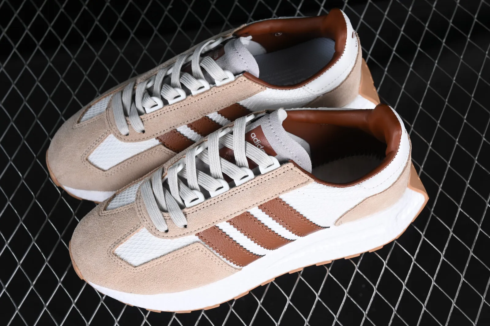 Adidas Originals Retropy E5 Brown Cloud White IH5188