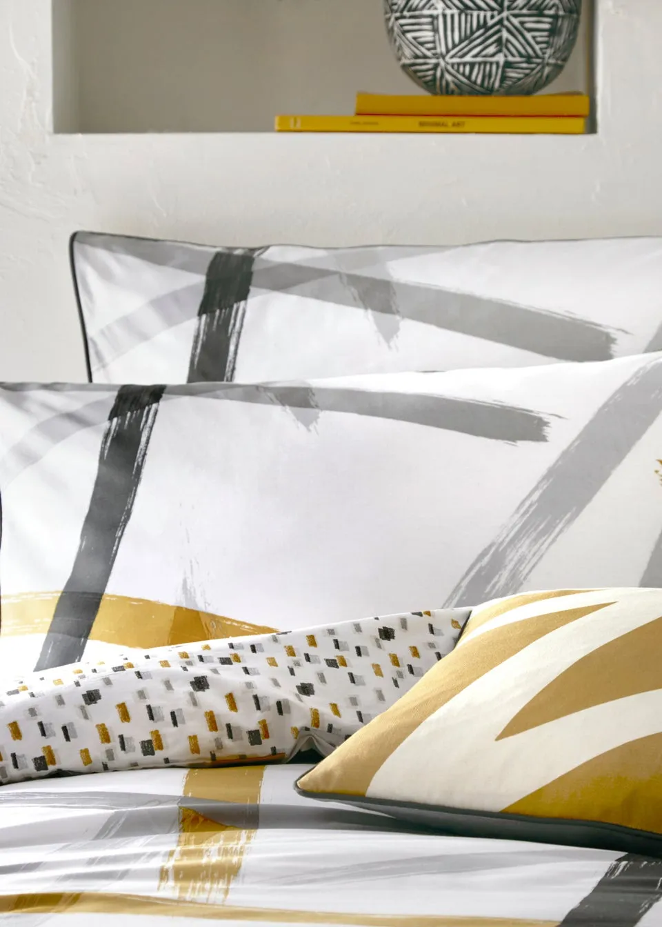 Appletree Leda Grey Duvet Cover Set