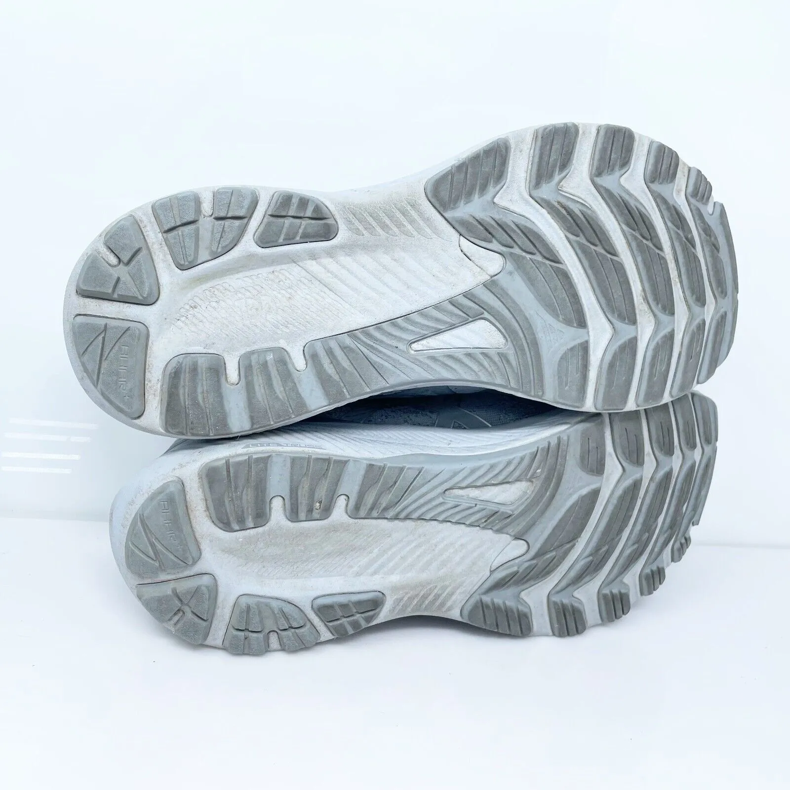 Asics Womens Gel Kayano 29 1012B272 Gray Running Shoes Sneakers Size 8