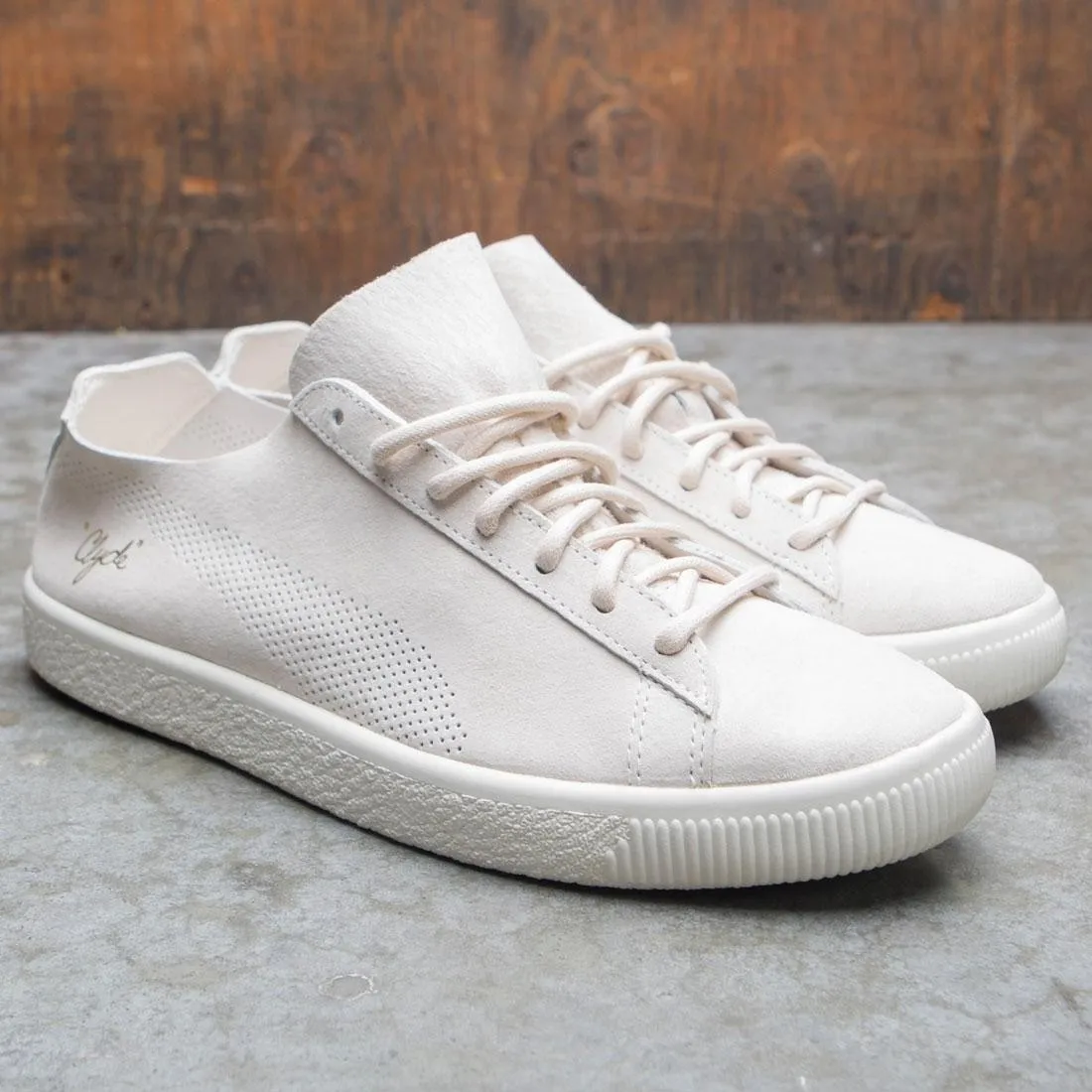 BAIT x PUMA Men Clyde (white / swan gold)