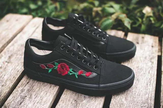 Black vans old skool rose patch embroidered