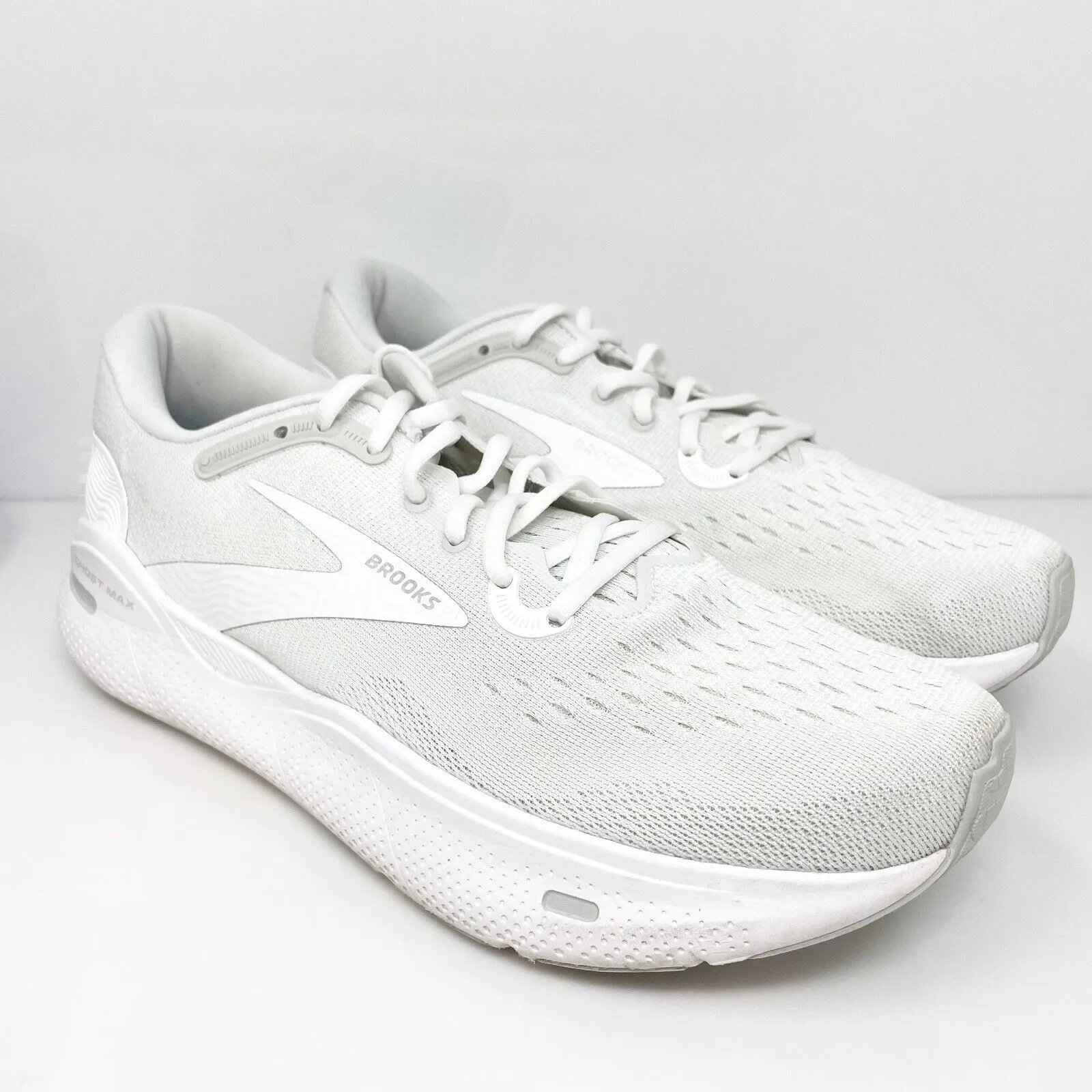 Brooks Mens Ghost Max 1104061D124 White Running Shoes Sneakers Size 10 D