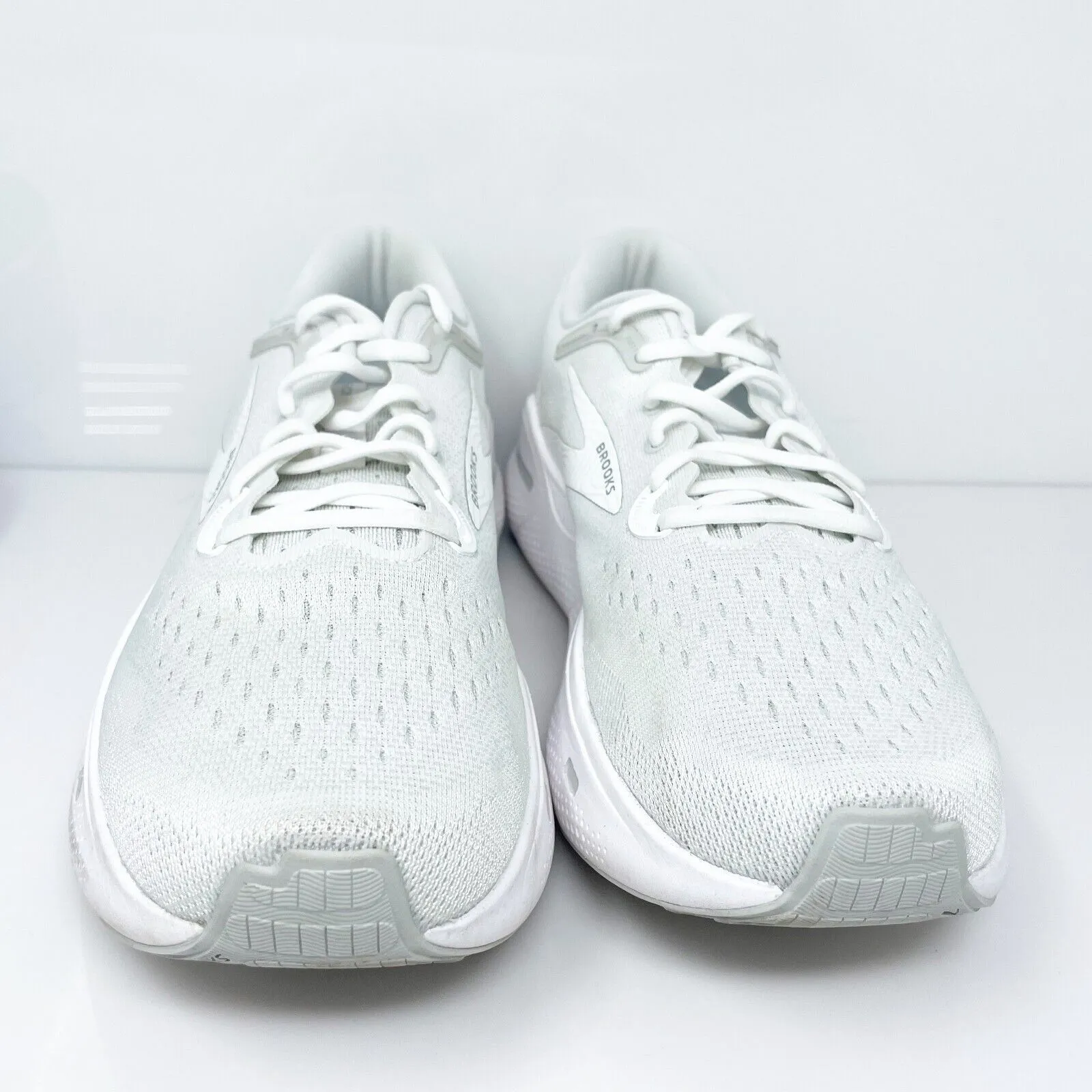 Brooks Mens Ghost Max 1104061D124 White Running Shoes Sneakers Size 10 D