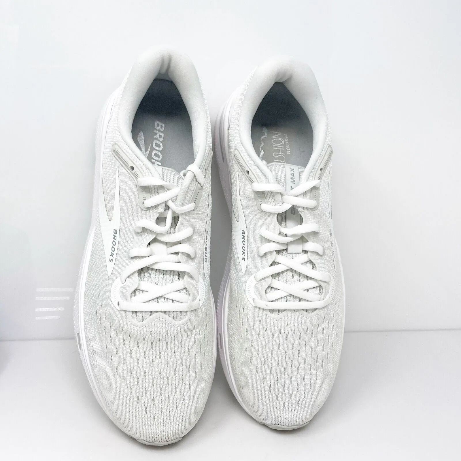 Brooks Mens Ghost Max 1104061D124 White Running Shoes Sneakers Size 10 D