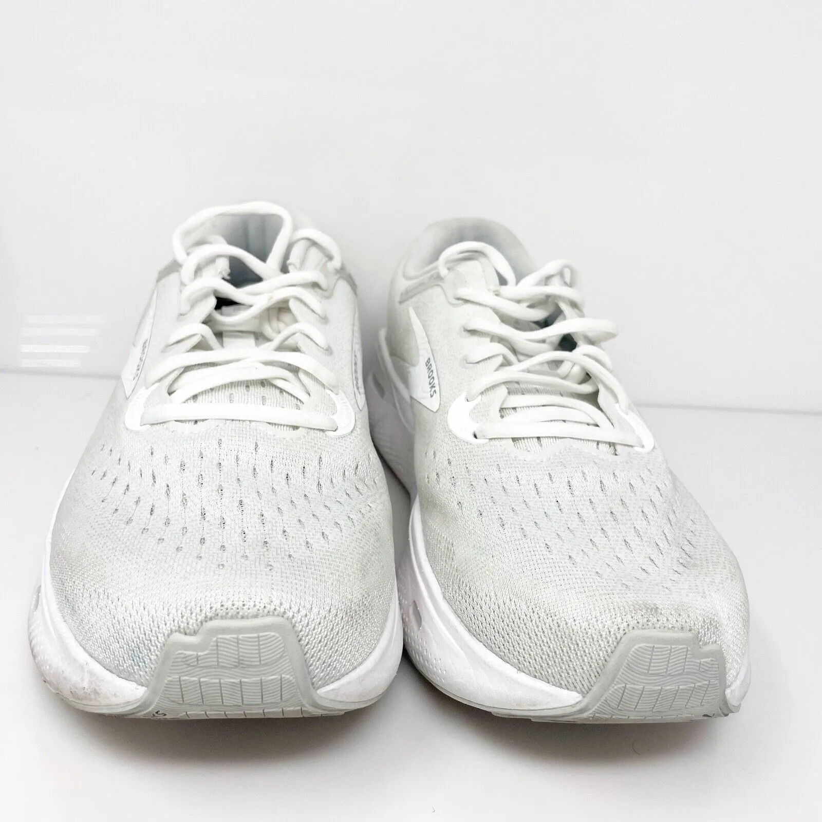 Brooks Mens Ghost Max 1104062E124 White Running Shoes Sneakers Size 9.5 2E