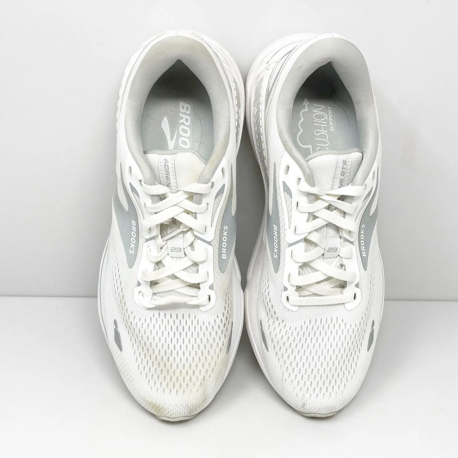 Brooks Womens Adrenaline GTS 23 1203811B104 White Running Shoes Sneakers Sz 10 B