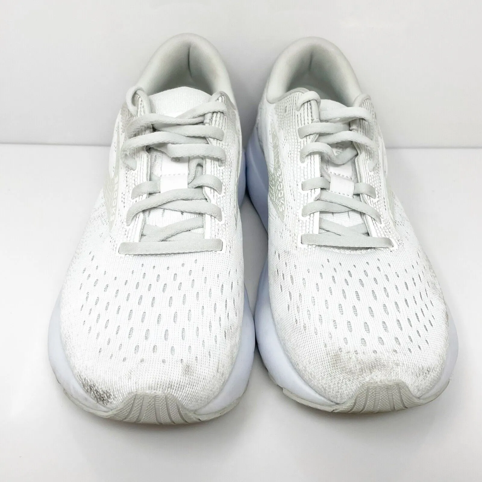 Brooks Womens Ghost 16 1204071B151 White Running Shoes Sneakers Size 8 B