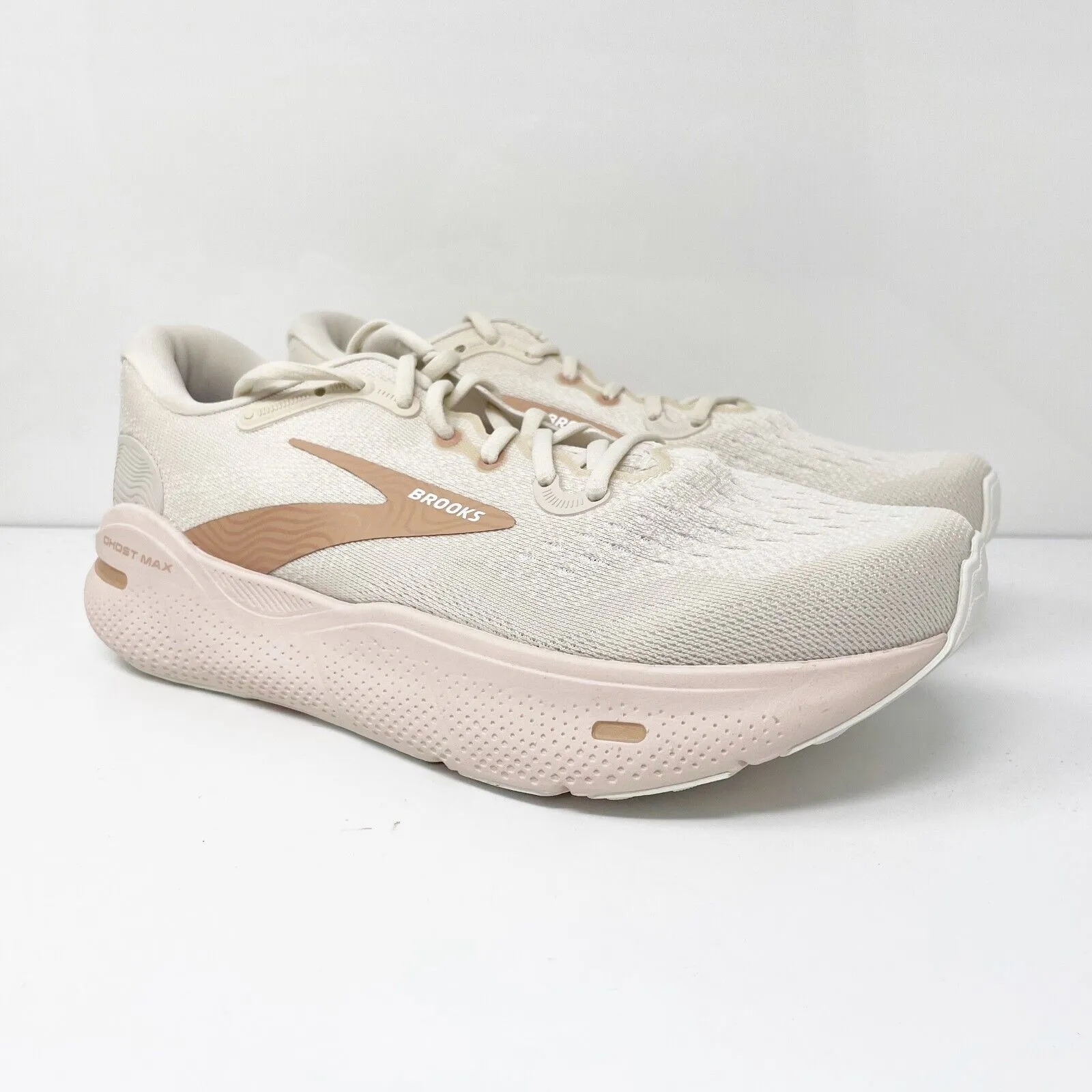 Brooks Womens Ghost Max 1203951B135 Beige Running Shoes Sneakers Size 11 B