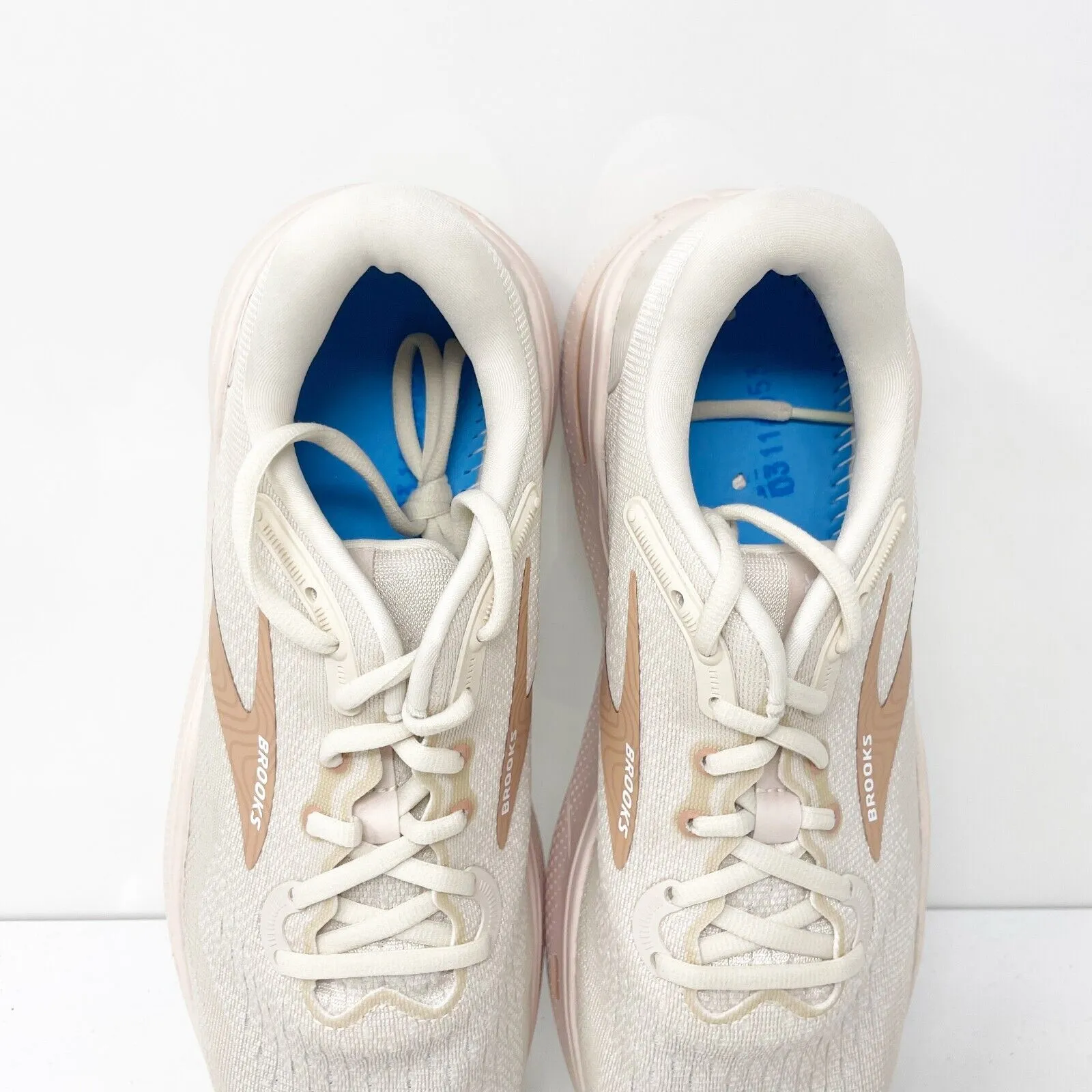 Brooks Womens Ghost Max 1203951B135 Beige Running Shoes Sneakers Size 11 B