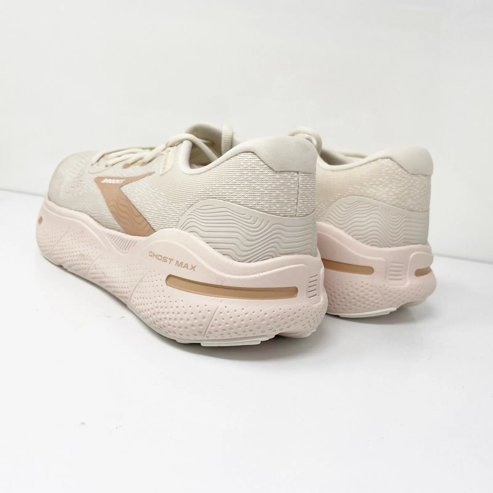 Brooks Womens Ghost Max 1203951B135 Beige Running Shoes Sneakers Size 11 B