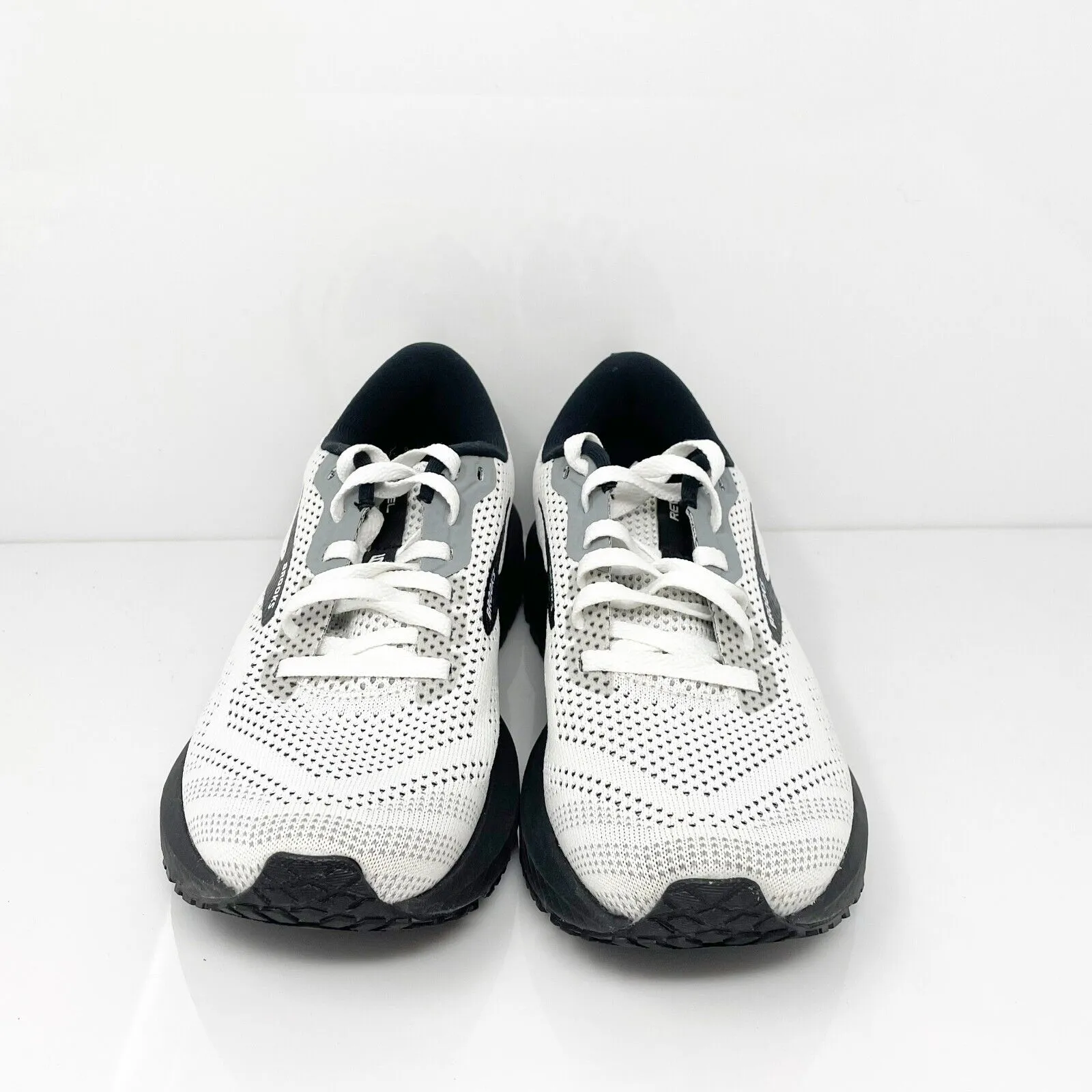 Brooks Womens Revel 6 1203861B121 White Running Shoes Sneakers Size 8.5B