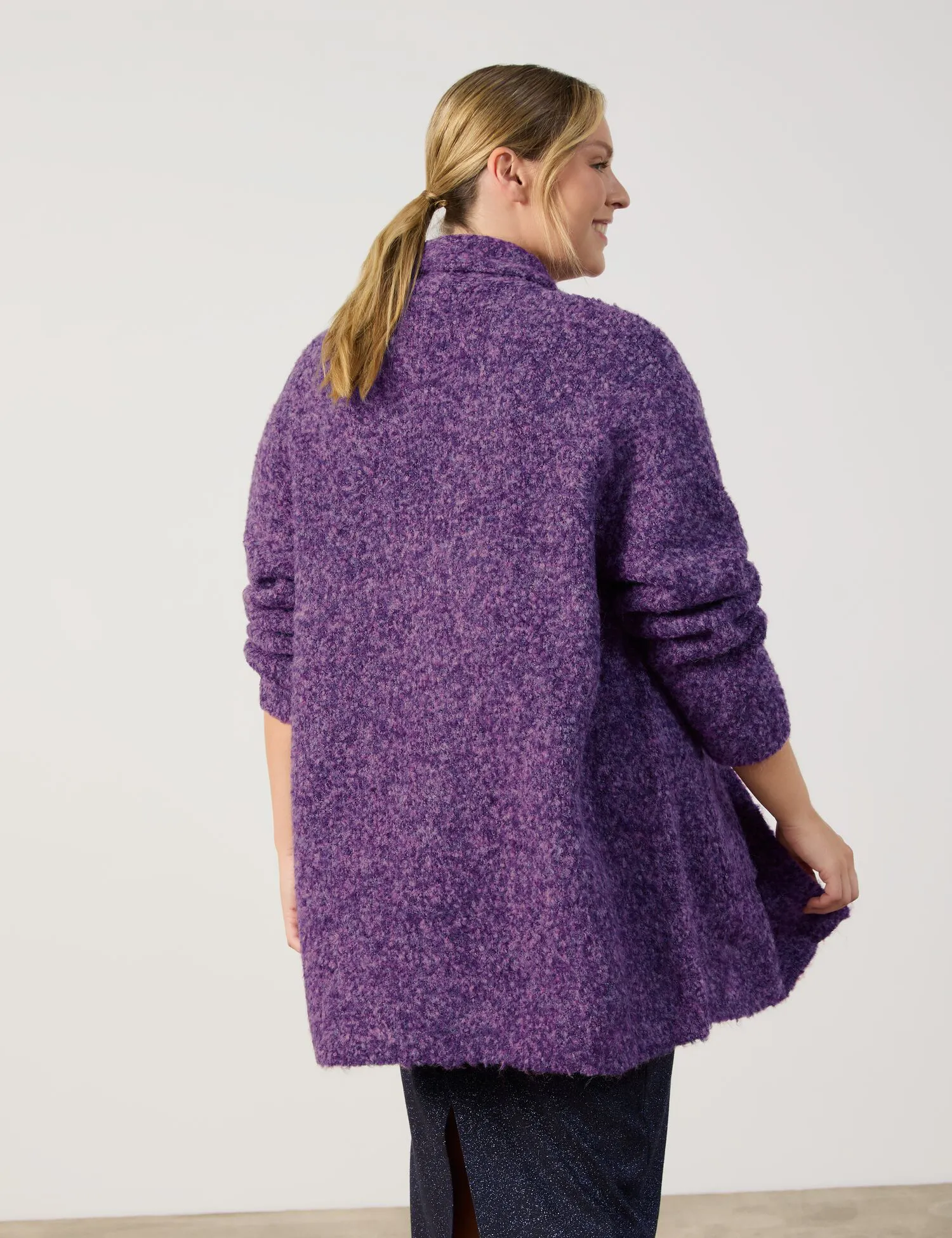 Casual cardigan with a bouclé finish