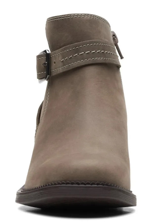 CLARKS MAYE STRAP DARK TAUPE LEATHER