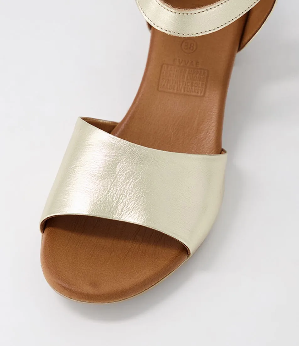 DIANA FERRARI Evvae Pale Gold Leather Sandals