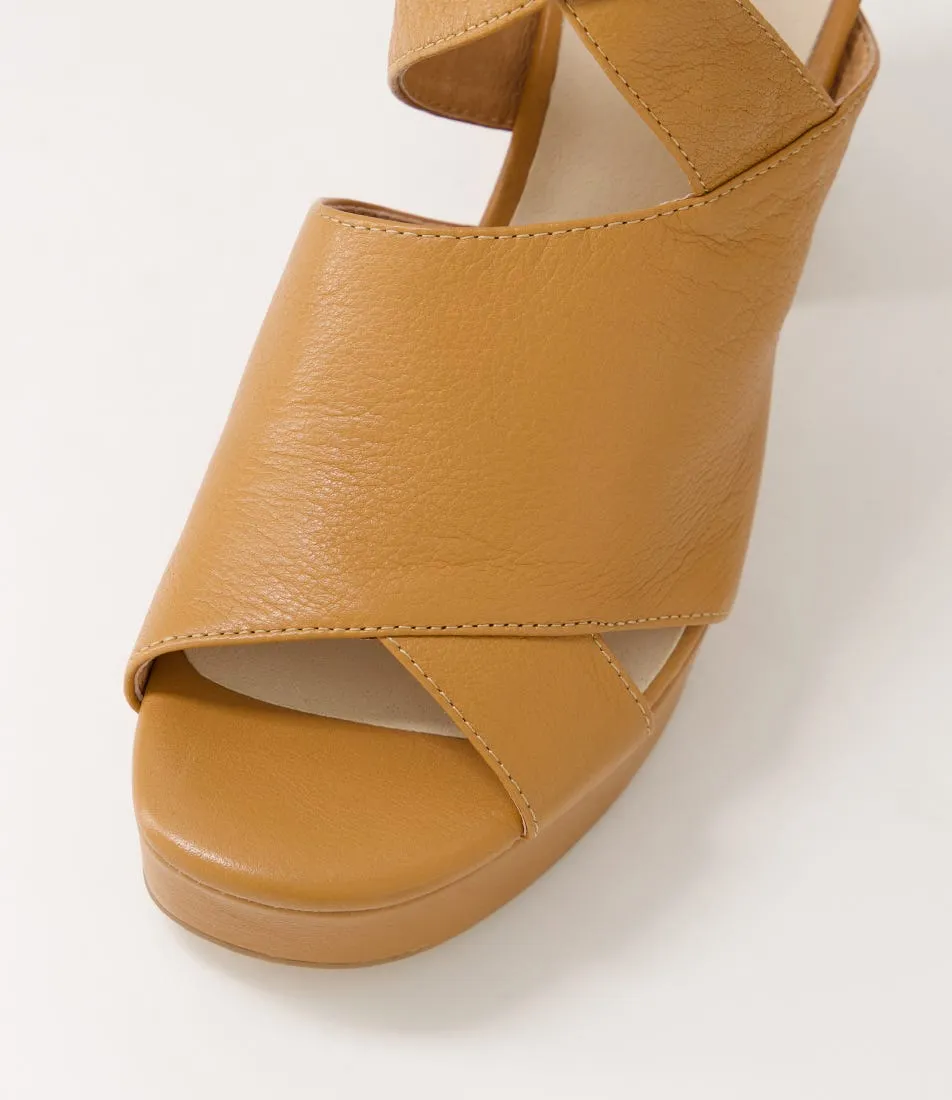 DJANGO & JULIETTE Ojulie Dark Tan Leather Sandals