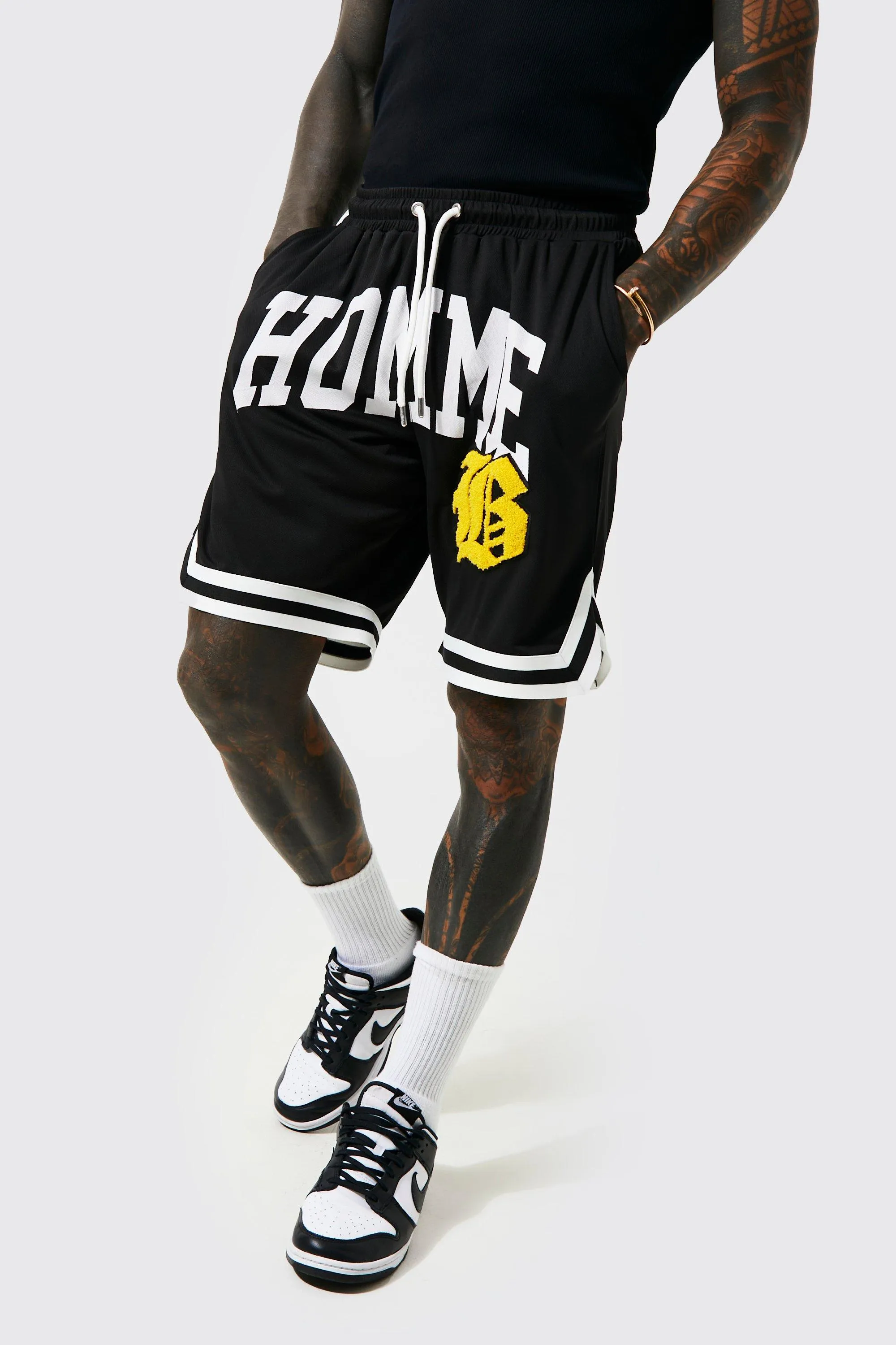 Homme Varsity Mesh Tape Basketball Shorts