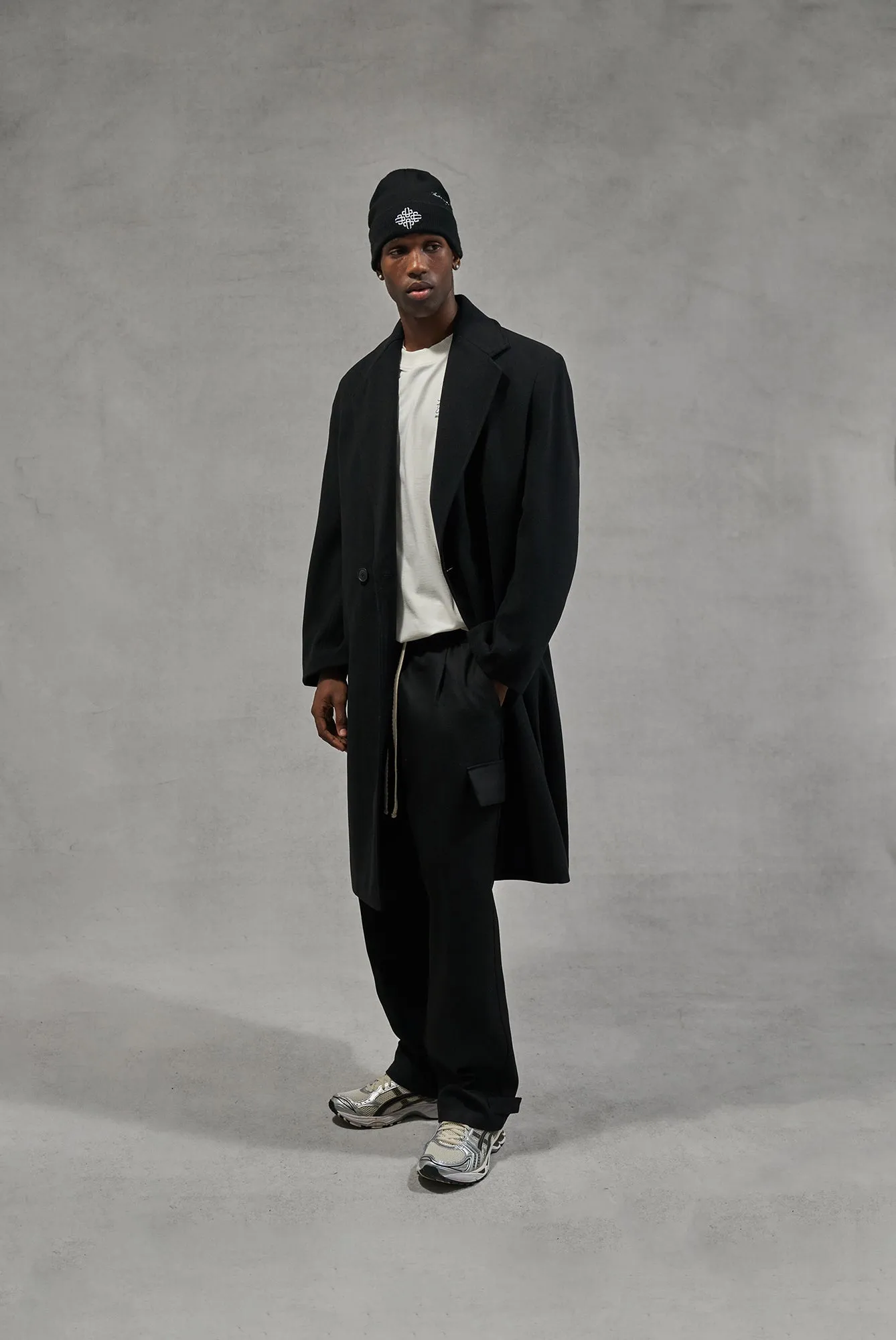 LONGLINE OVERCOAT - BLACK