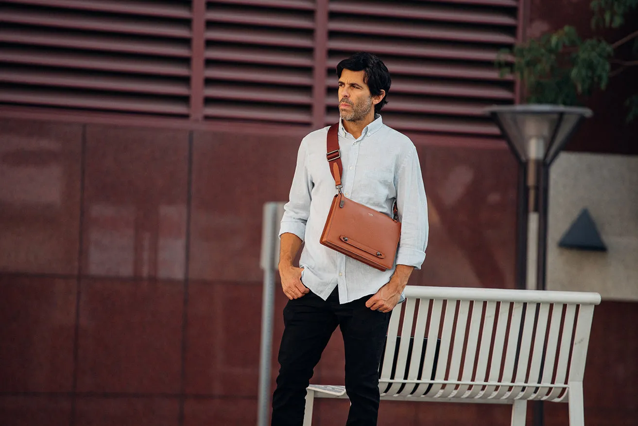 Neo Clutch - Camel | Outlet