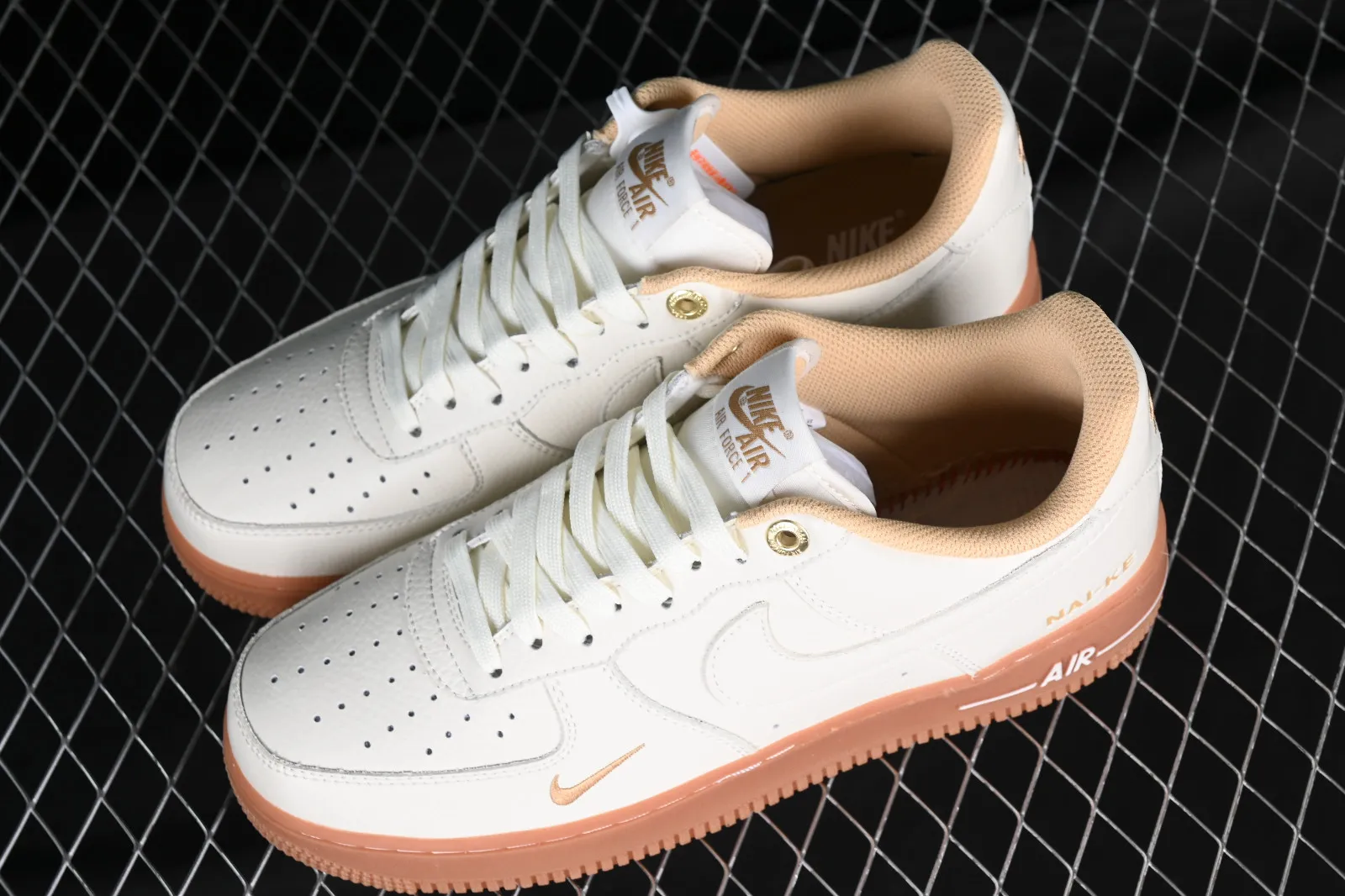 Nike Air Force 1 07 Low NAI-KE Brown Off White NK0621-988