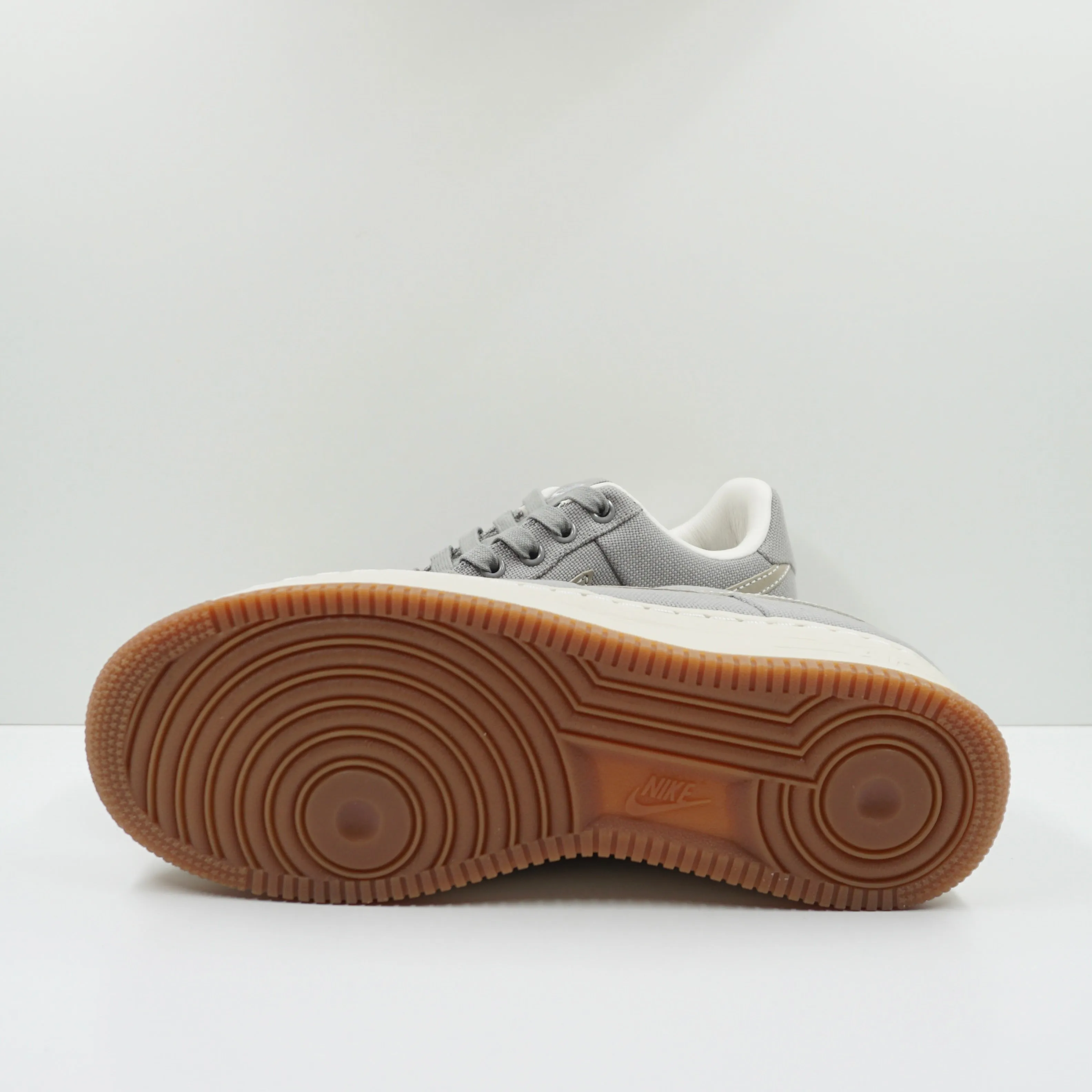 Nike Air Force 1 Low Supreme Canvas Medium Grey