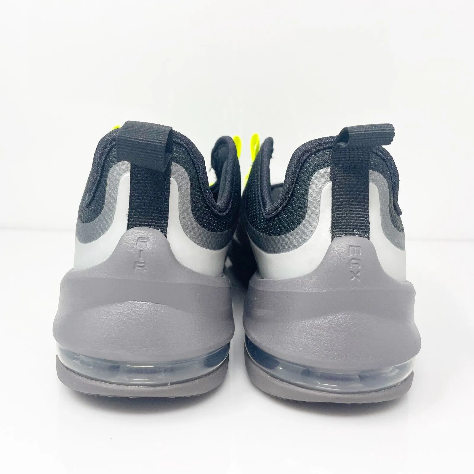 Nike Boys Air Max Axis AH5222-012 Black Running Shoes Sneakers Size 5.5Y