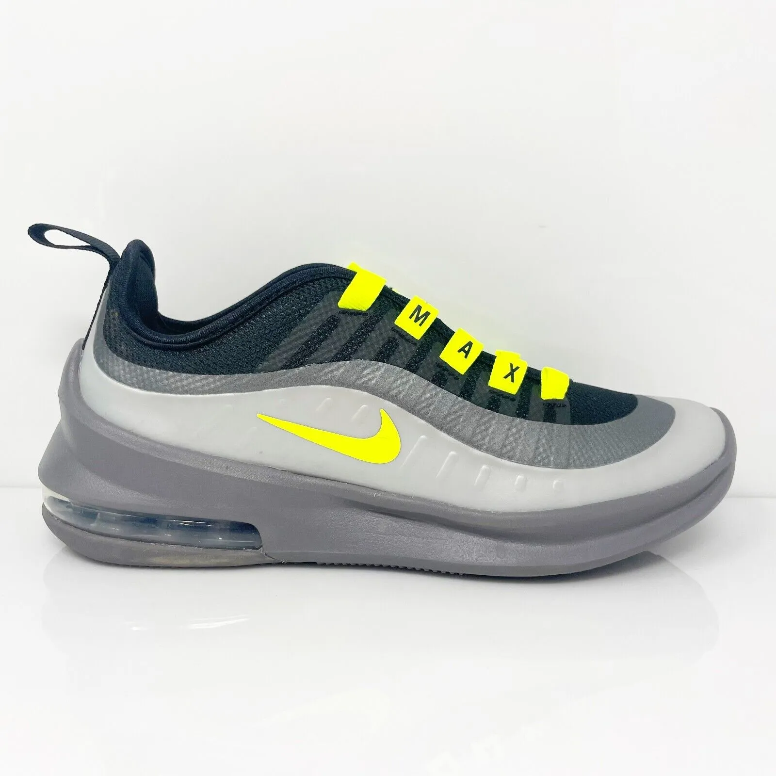 Nike Boys Air Max Axis AH5222-012 Black Running Shoes Sneakers Size 5.5Y