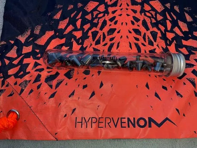 Nike hypervenom phinish sg pro soccer cleats size 8