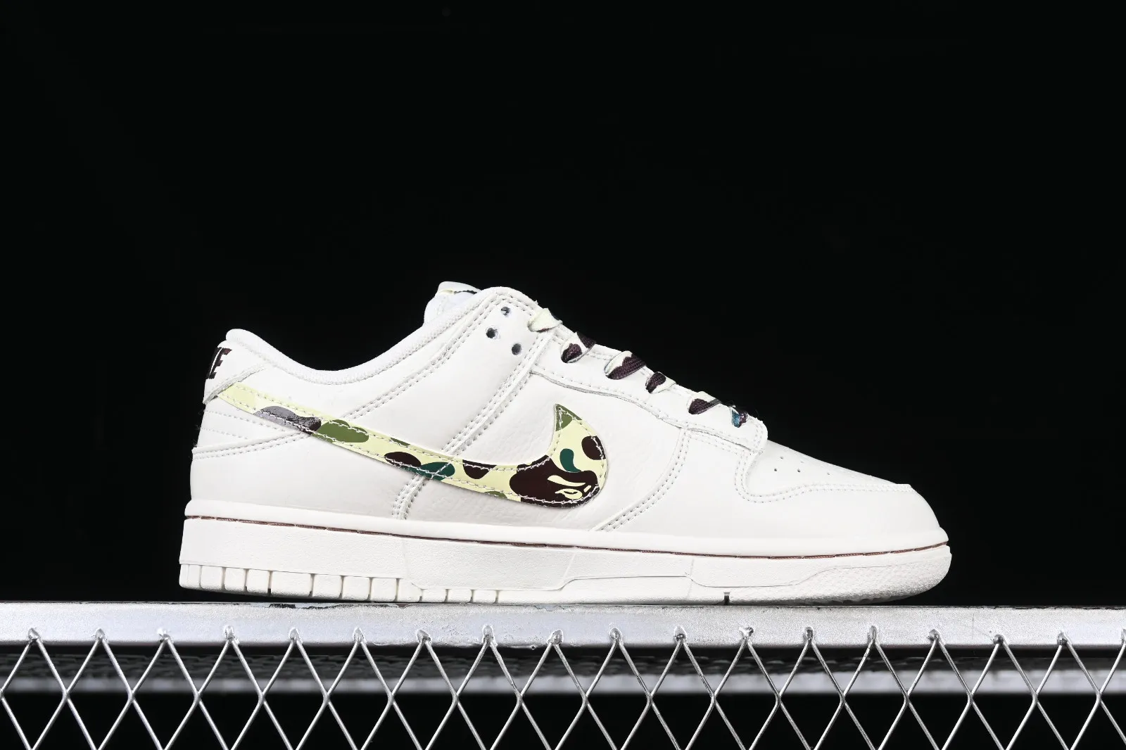 Nike SB Dunk Low Off White Green Brown DD1391-110