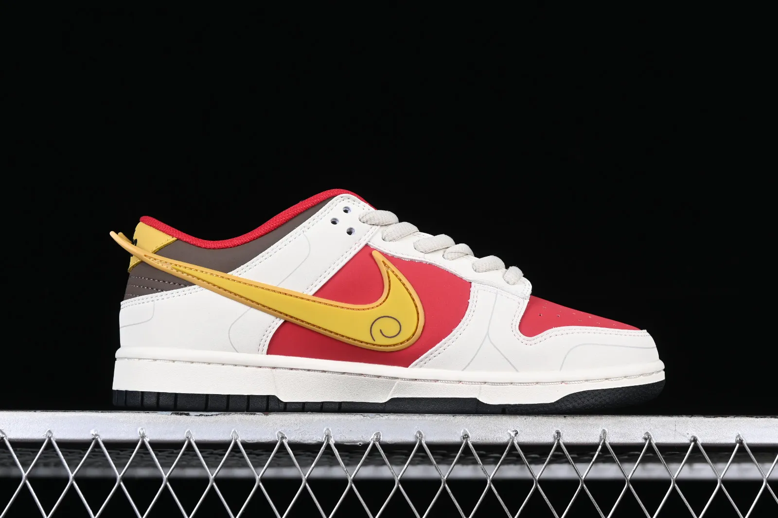 Nike SB Dunk Low Red Gold Dark Brown ZD2356-157