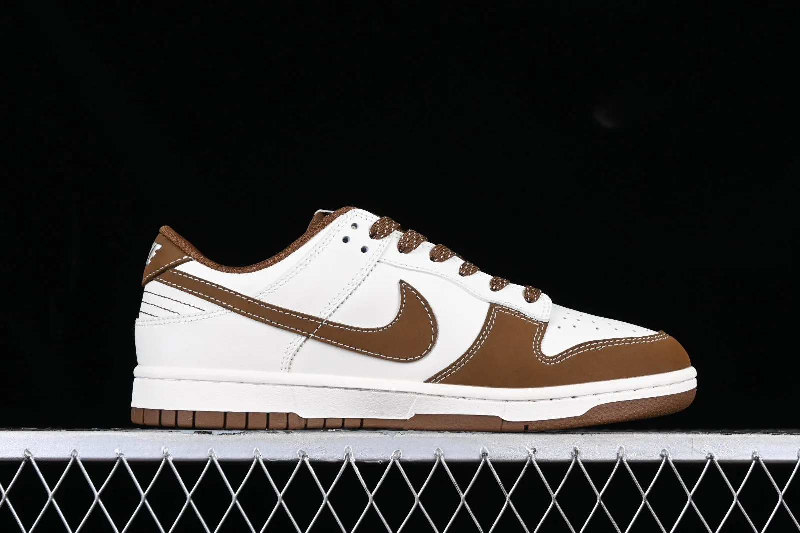 Nike SB Dunk Low Retro Rice White Brown FC1688-102