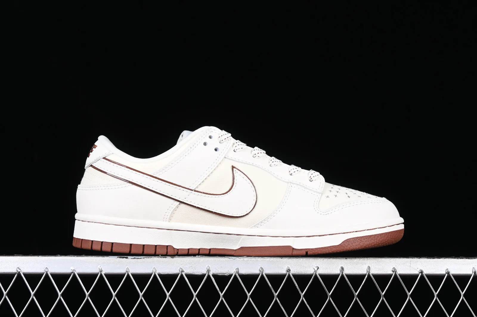 Nike SB Dunk Low TS Sail Brown Off White FC1688-112