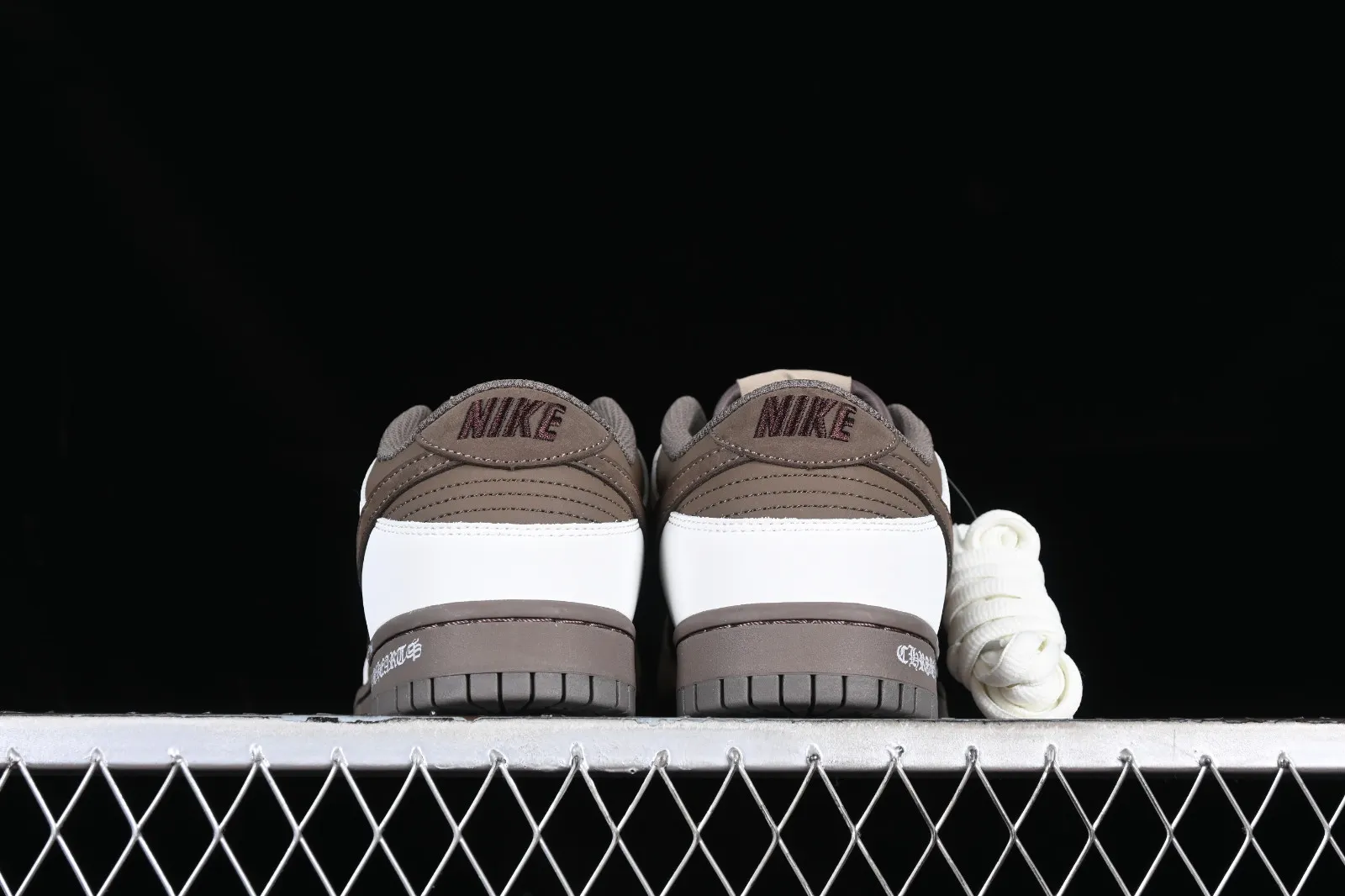 Nike SB Dunk Low White Dark Brown GD3326-302