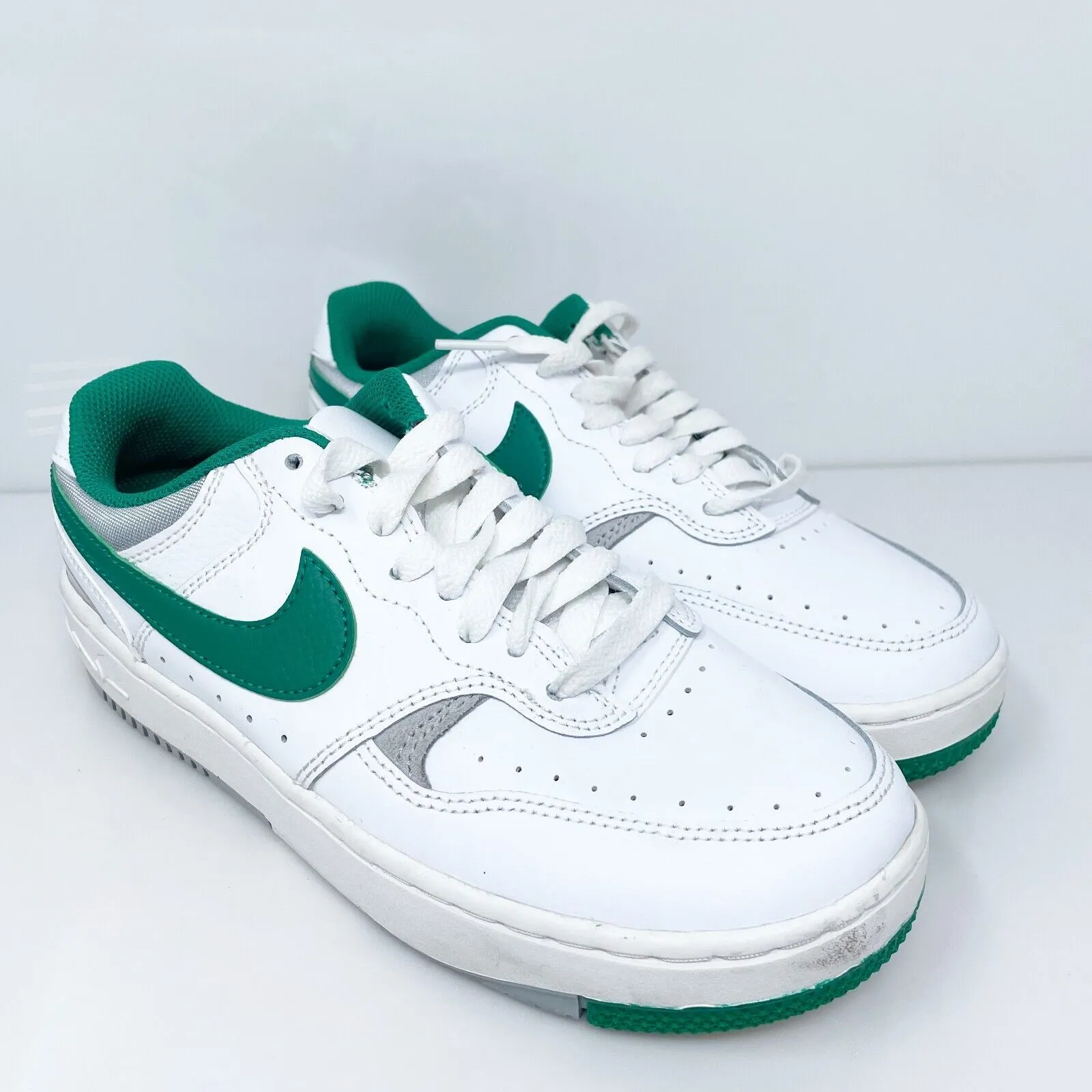 Nike Womens Gamma Force DX9176-106 White Running Shoes Sneakers Size 6.5