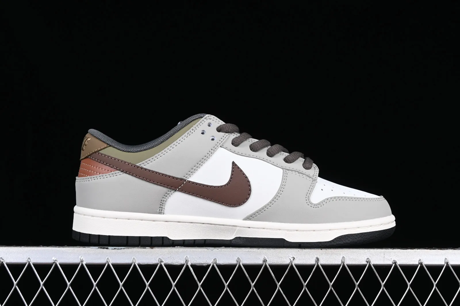 Otomo Katsuhiro x Nike SB Dunk Low Grey Brown Green DD0302-657