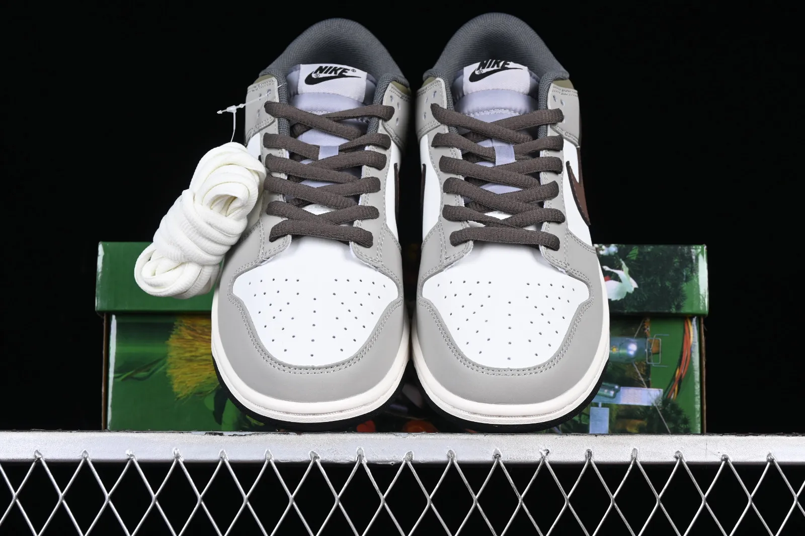 Otomo Katsuhiro x Nike SB Dunk Low Grey Brown Green DD0302-657