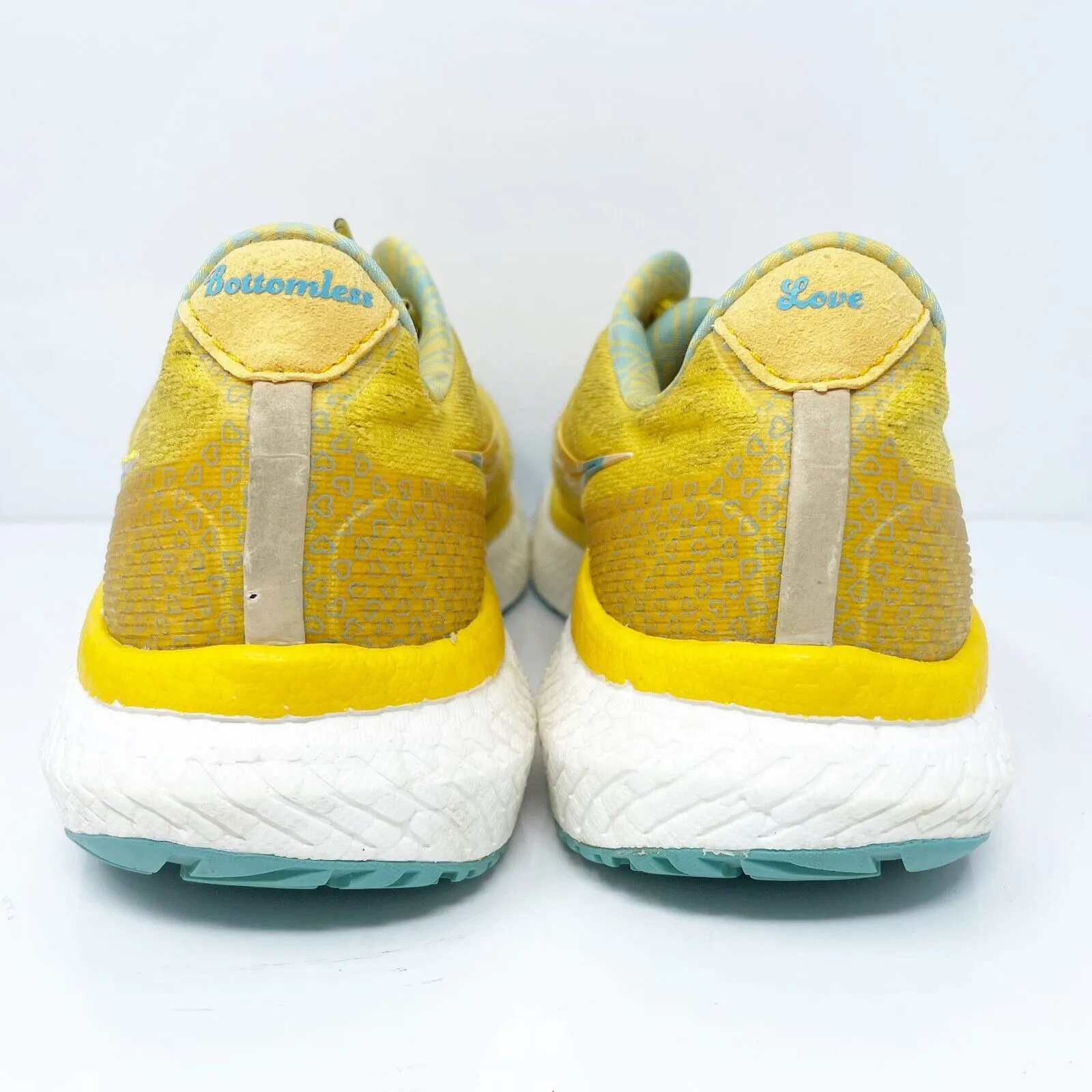 Saucony Womens Triumph 19 S10678-213 Yellow Running Shoes Sneakers Size 6.5
