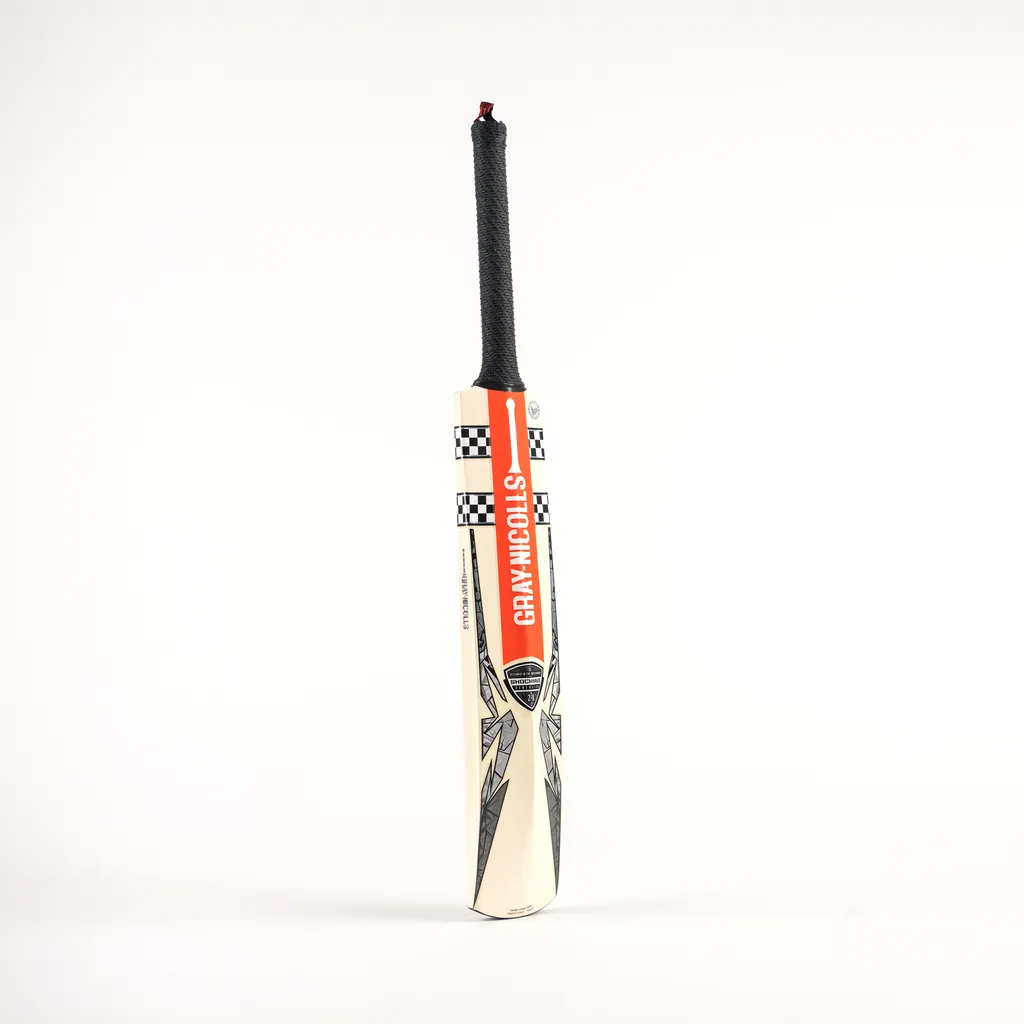 Shockwave 2.0 Thunder Junior Cricket Bat