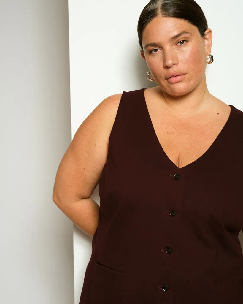 The Tailored Ponte Vest - Black Cherry