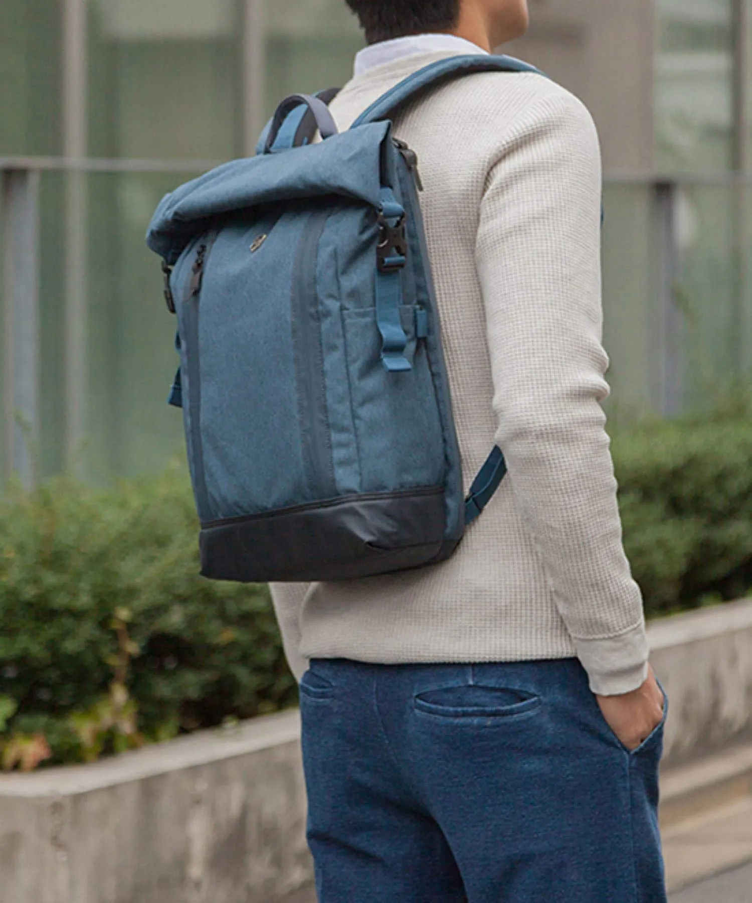 Victorinox Swiss Army Altmont Classic Rolltop Laptop Backpack with Bottle Opener