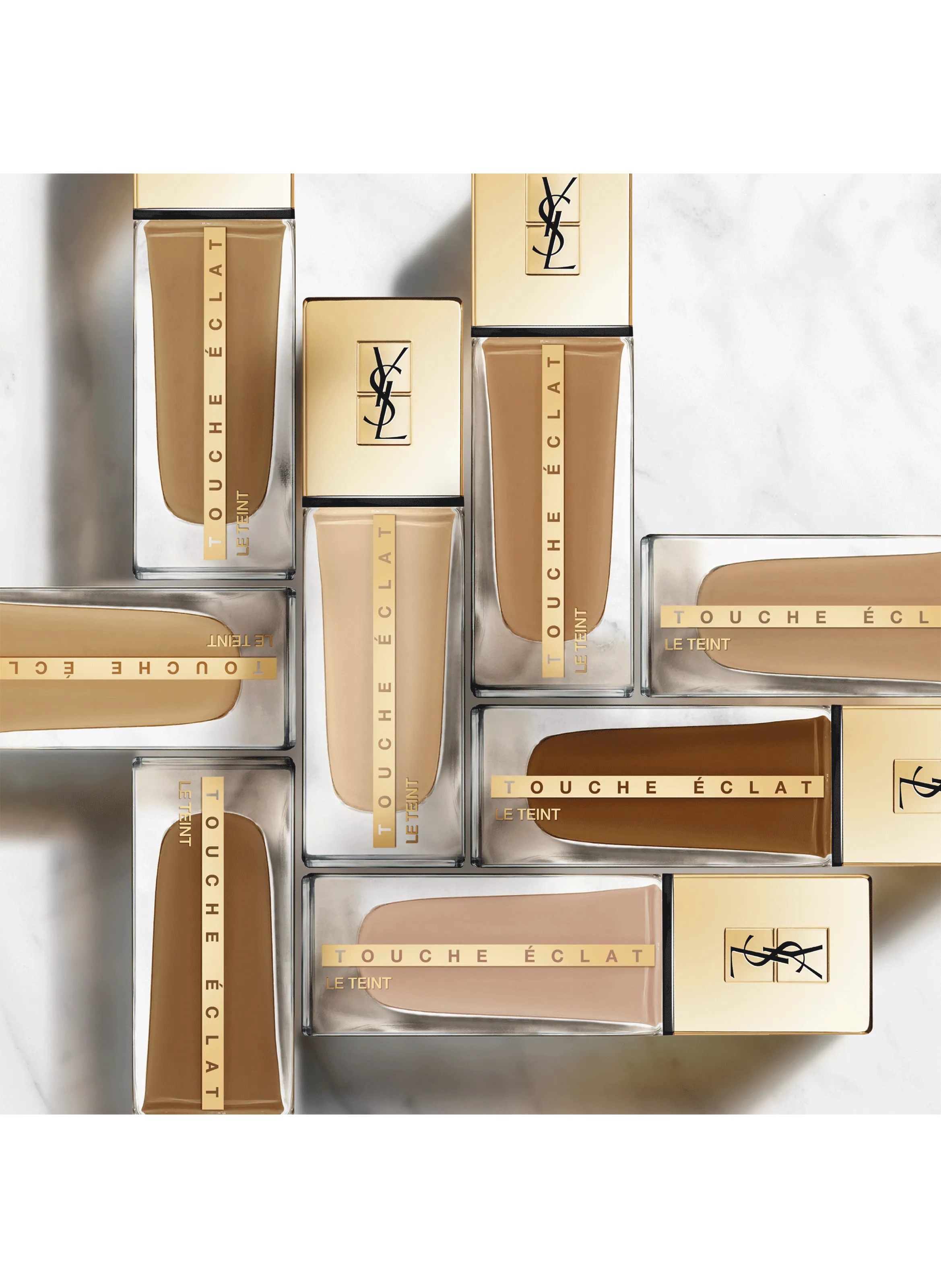 Yves saint laurent  Touche Éclat moisturising foundation with natural and luminous 24-hour wear - Beige