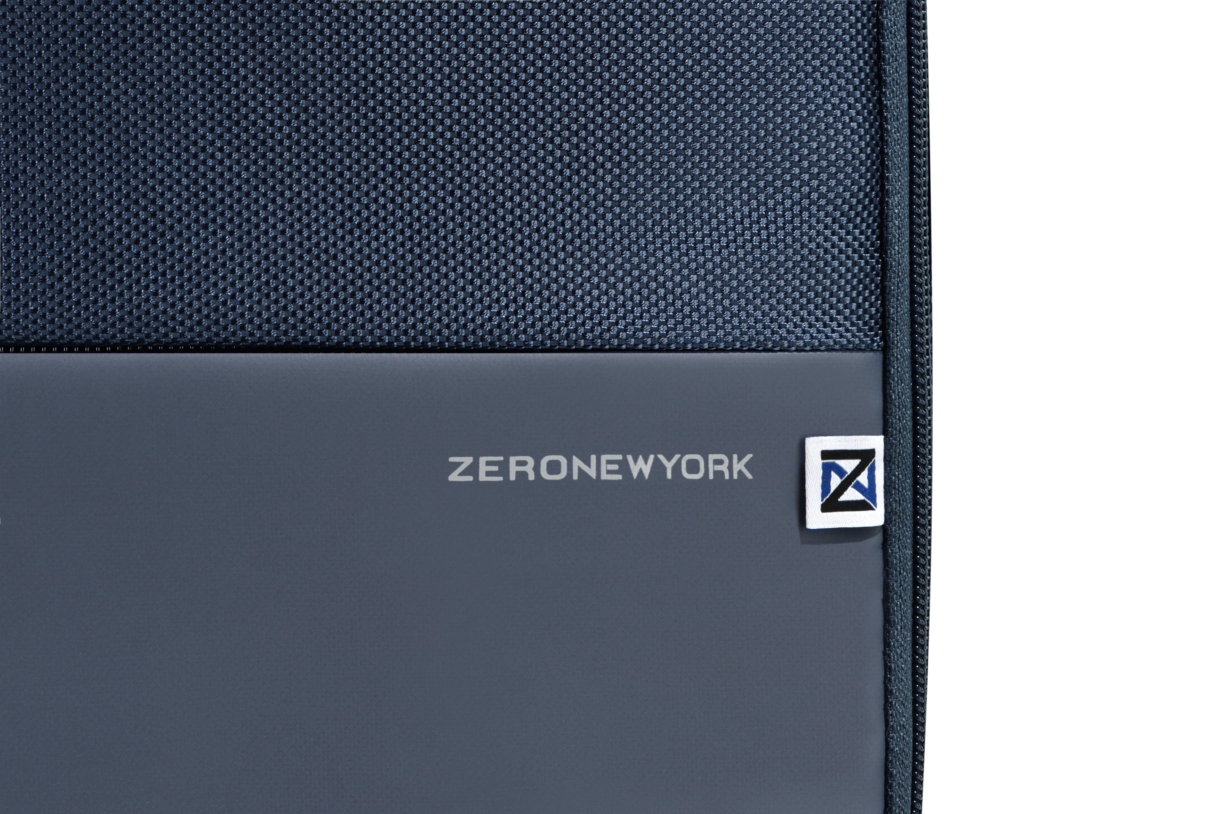 ZERO Halliburton Gramercy Small Backpack
